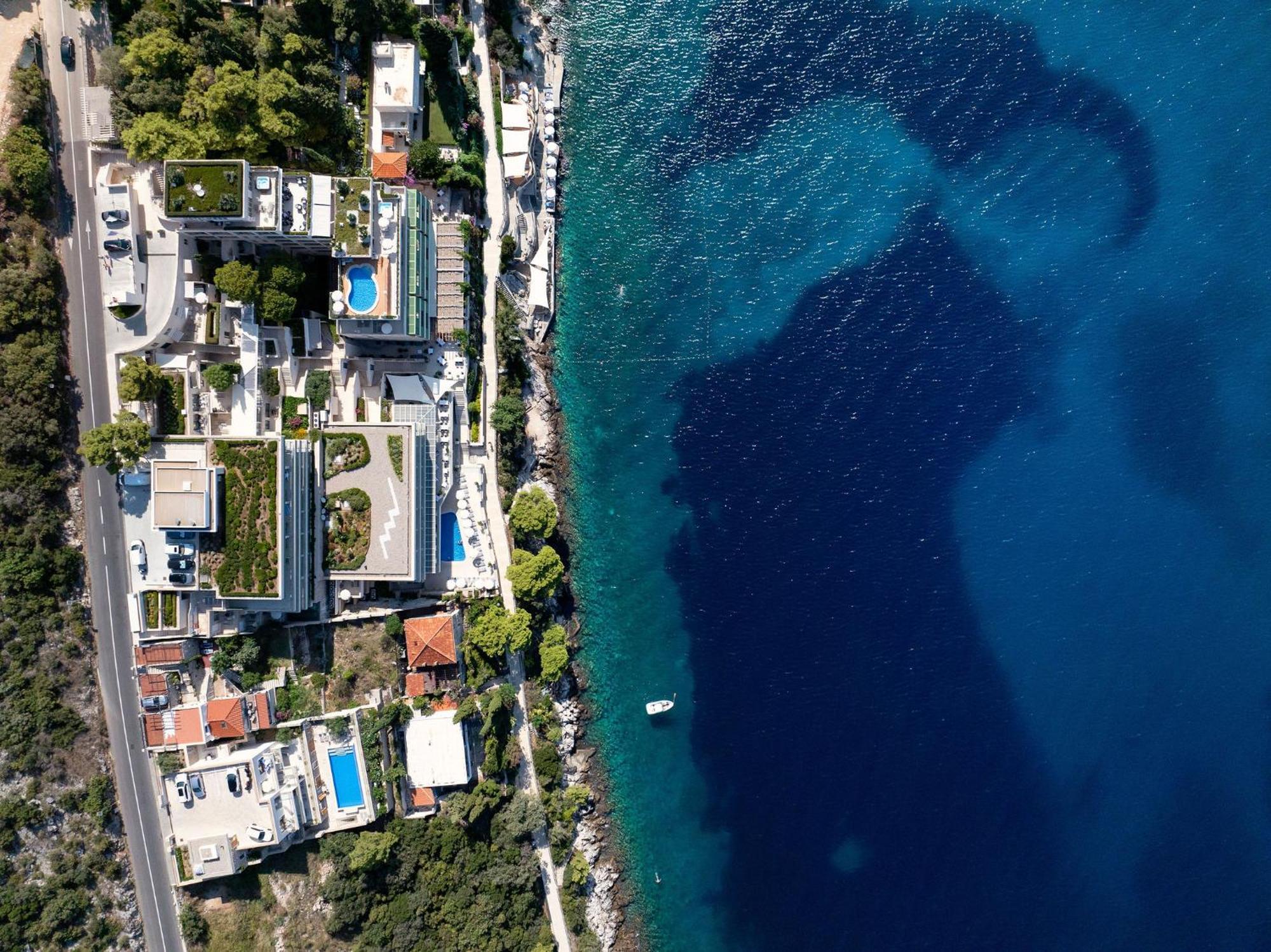 호텔 모어 두브로브니크 외부 사진 Aerial view of the hotel